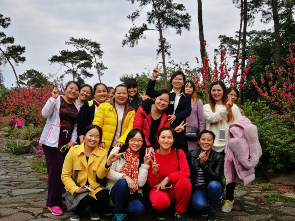 2018年三八節活動(dòng)青秀山.jpg 2018年三八節活動(dòng)青秀山.jpg